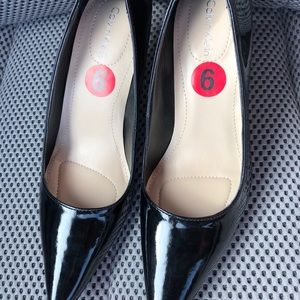 NWT Calvin Klein black patent leather pumps size 6